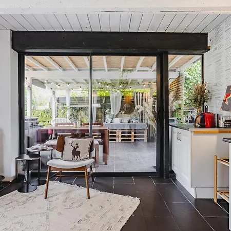 Le Clos De - 2 De Charme 5 Etoiles - Le Caribou & Le Hermione Vakantiehuis