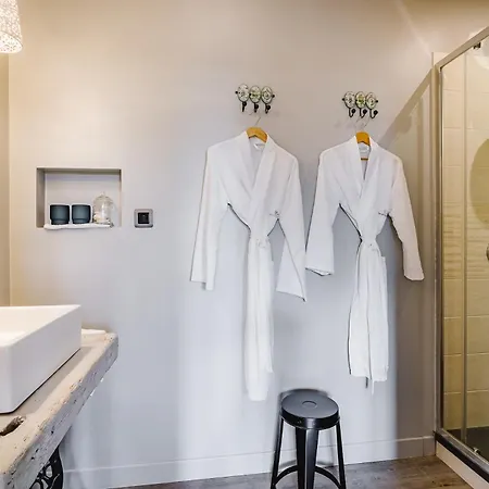 Le Clos De - 2 De Charme 5 Etoiles - Le Caribou & Le Hermione Vakantiehuis Landrais