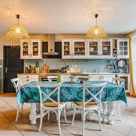 Vakantiehuis Le Clos De - 2 De Charme 5 Etoiles - Le Caribou & Le Hermione *