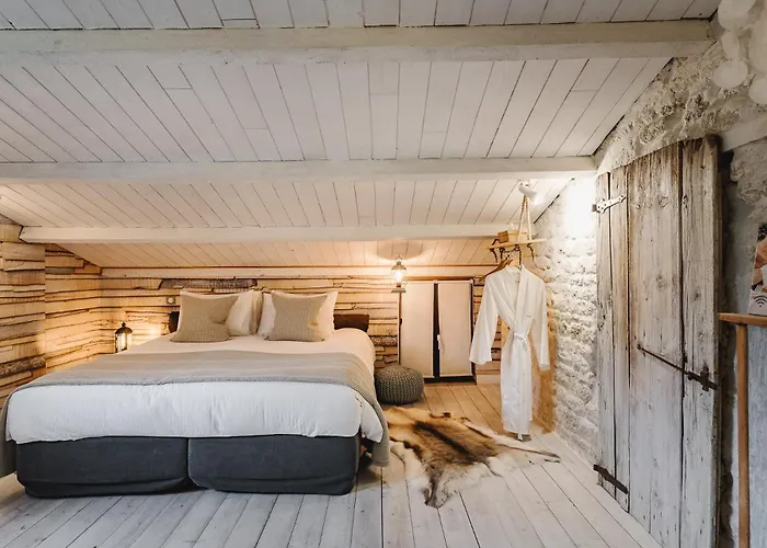 Semesterbostad Le Clos De - 2 De Charme 5 Etoiles - Le Caribou & Le Hermione