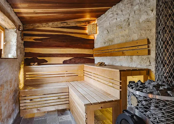 Le Clos De - 2 De Charme 5 Etoiles - Le Caribou & Le Hermione *