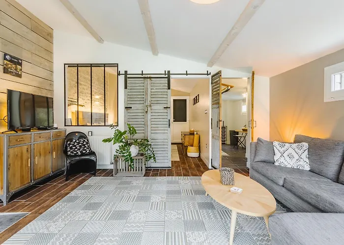 Le Clos De - 2 De Charme 5 Etoiles - Le Caribou & Le Hermione Semesterbostad *