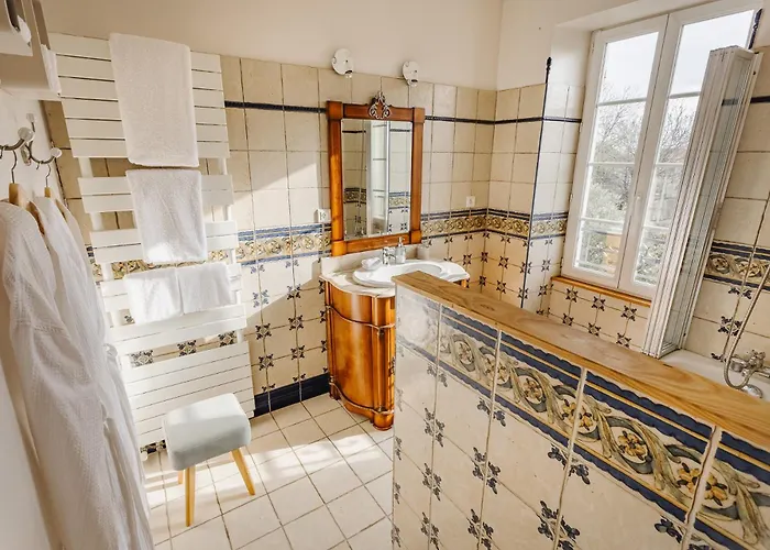 Le Clos De - 2 De Charme 5 Etoiles - Le Caribou & Le Hermione *