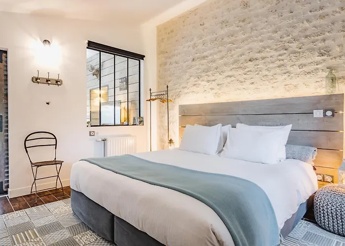 Le Clos De - 2 De Charme 5 Etoiles - Le Caribou & Le Hermione Semesterbostad