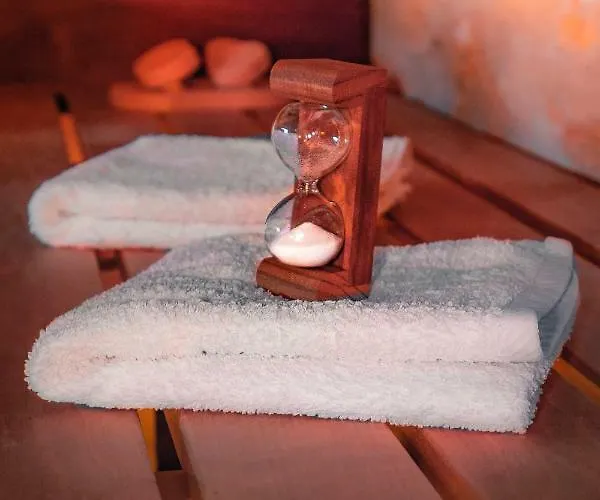 Semesterbostad Le Clos De - 2 De Charme 5 Etoiles - Le Caribou & Le Hermione